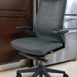 (A급) 시디즈 T80 HLDA 풀옵션 메쉬의자