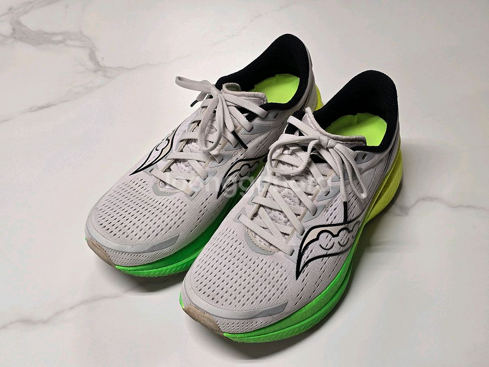 써코니 엔돌핀 스피드 3 280 러닝화--0