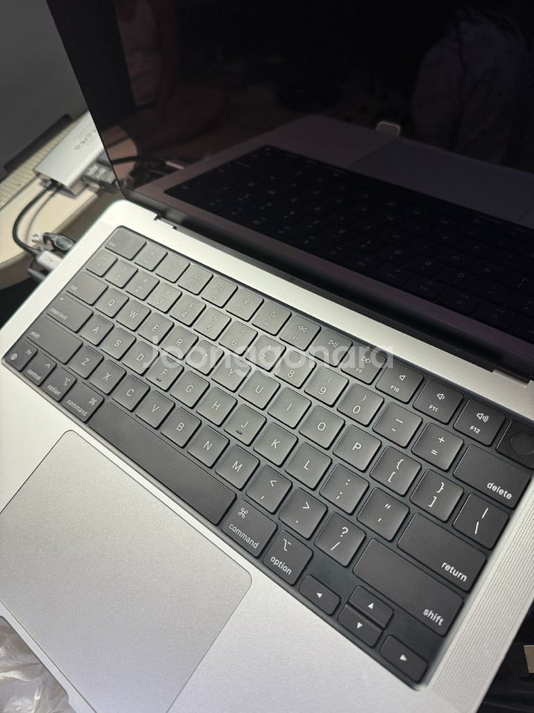 맥북프로 14 M1 max (32코어/64GB/512)--2