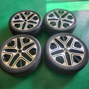 그랜저GN7 정품 19인치 휠타이어 한대분 판매