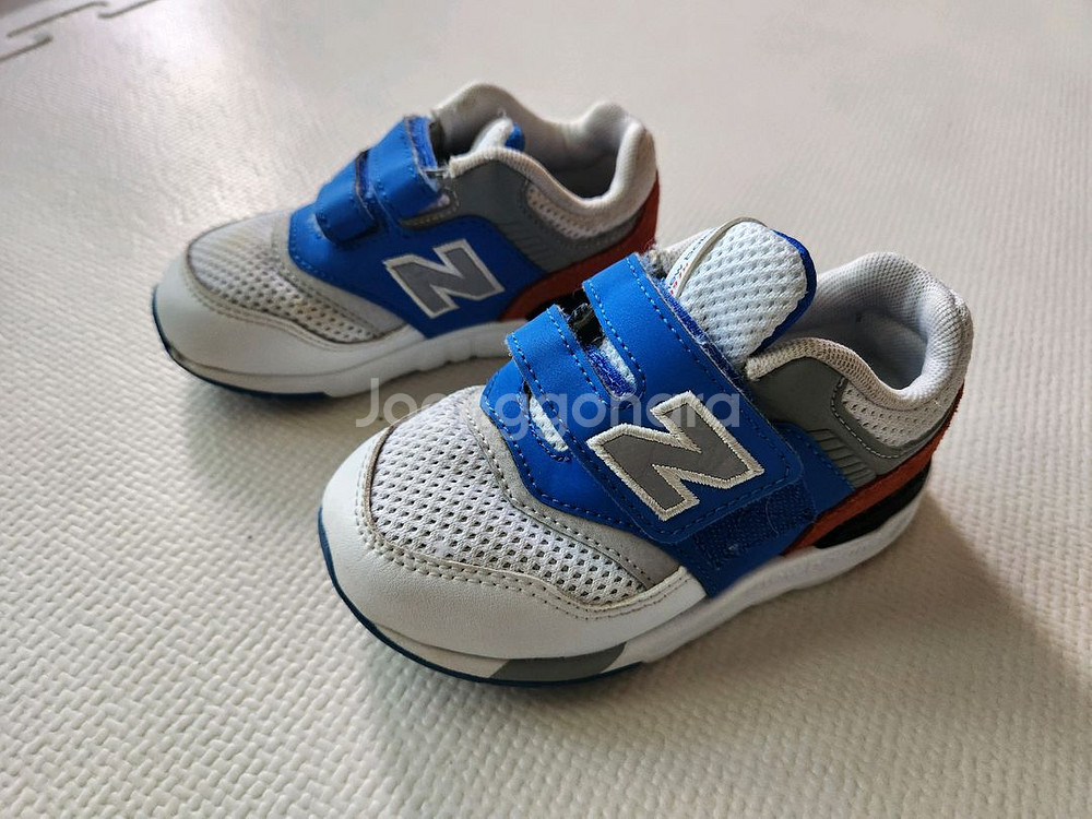뉴발란스키즈 운동화 145사이즈--1