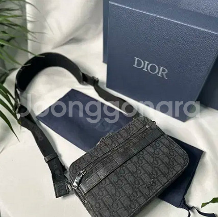 [정품] (OS) 디올 메신저 사파리 메신져--3