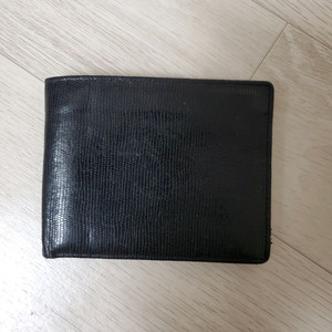엘칸토 악어 가죽 지갑