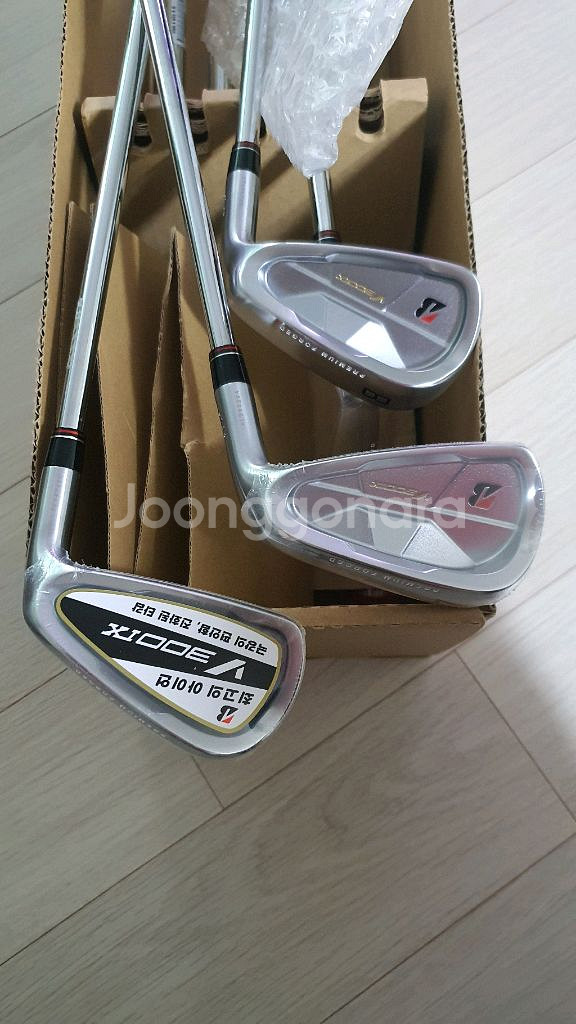 미사용) 브릿지스톤 v300 9세대 웨지포함 8i 세트--1