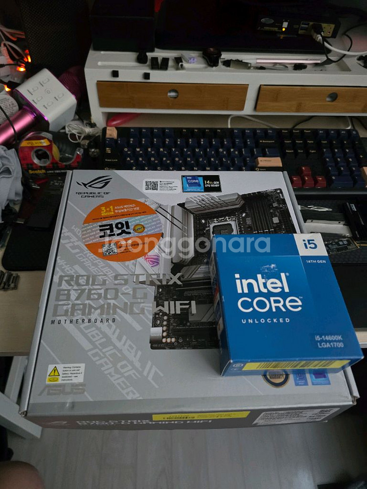 asus rogstrix b760g 미사용 팝니다.--0