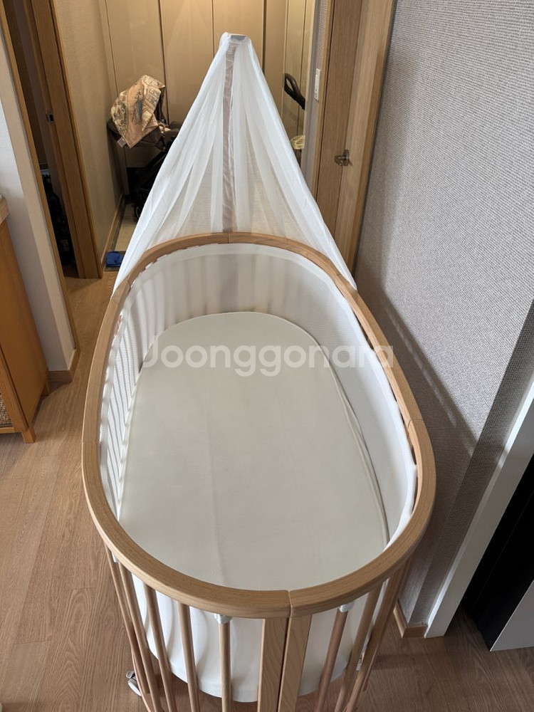 스토케 뉴슬리피 아기침대 팝니다.--3