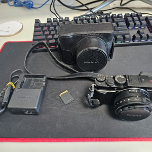 파나소닉 루믹스 LX100M2 팝니다.(3천컷)