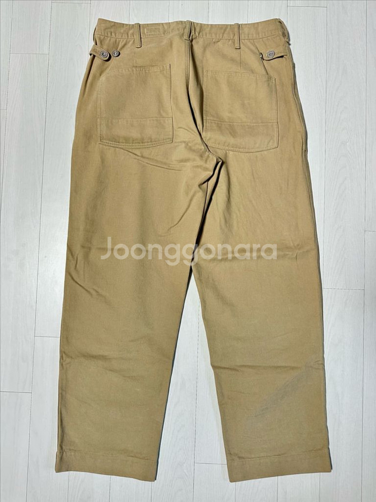 [L] 카키스 크루맨 팬츠 샌드--1