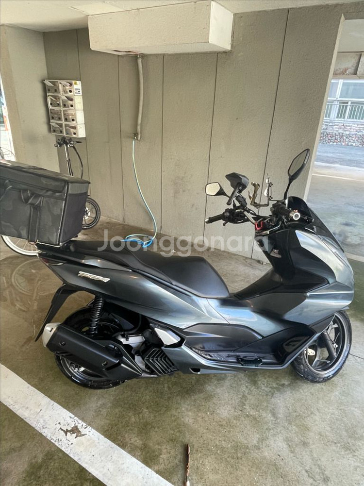 21년식 PCX 신차급저키로수(1400)abs판매합니다--6