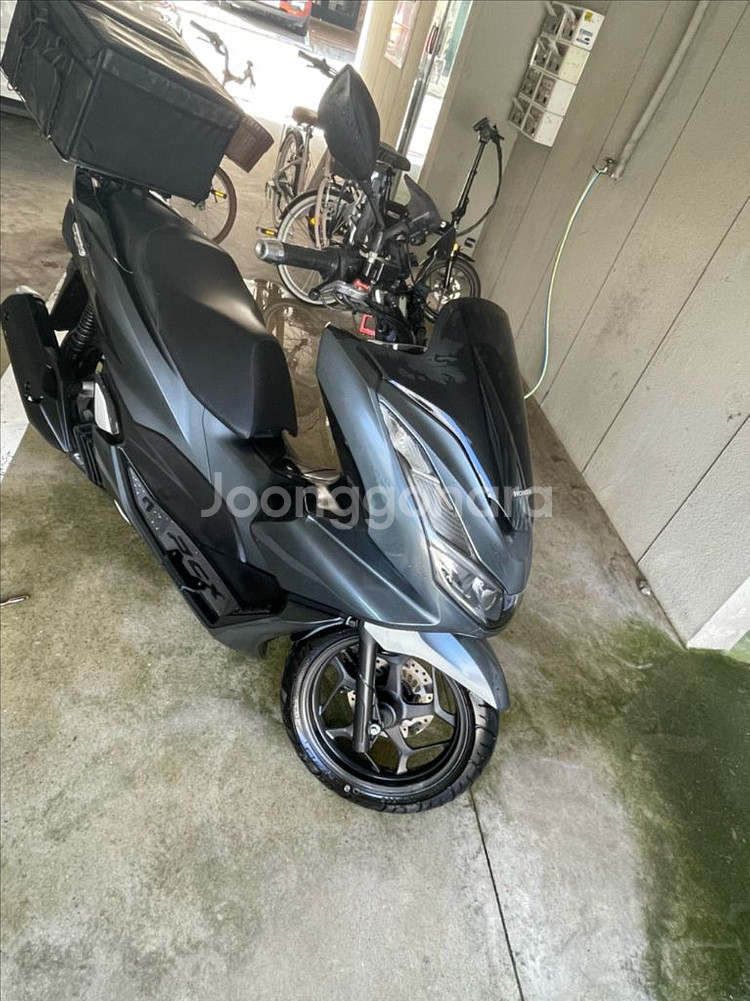 21년식 PCX 신차급저키로수(1400)abs판매합니다--5