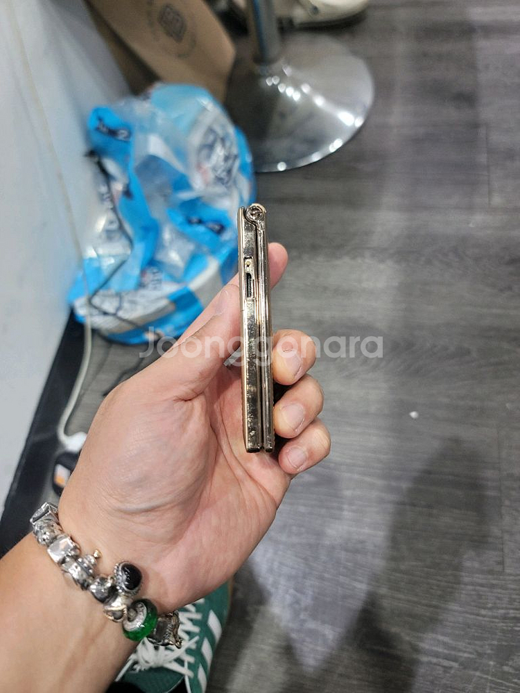 소장용 sky u700s골드dmb폴더폰판매합니다--5