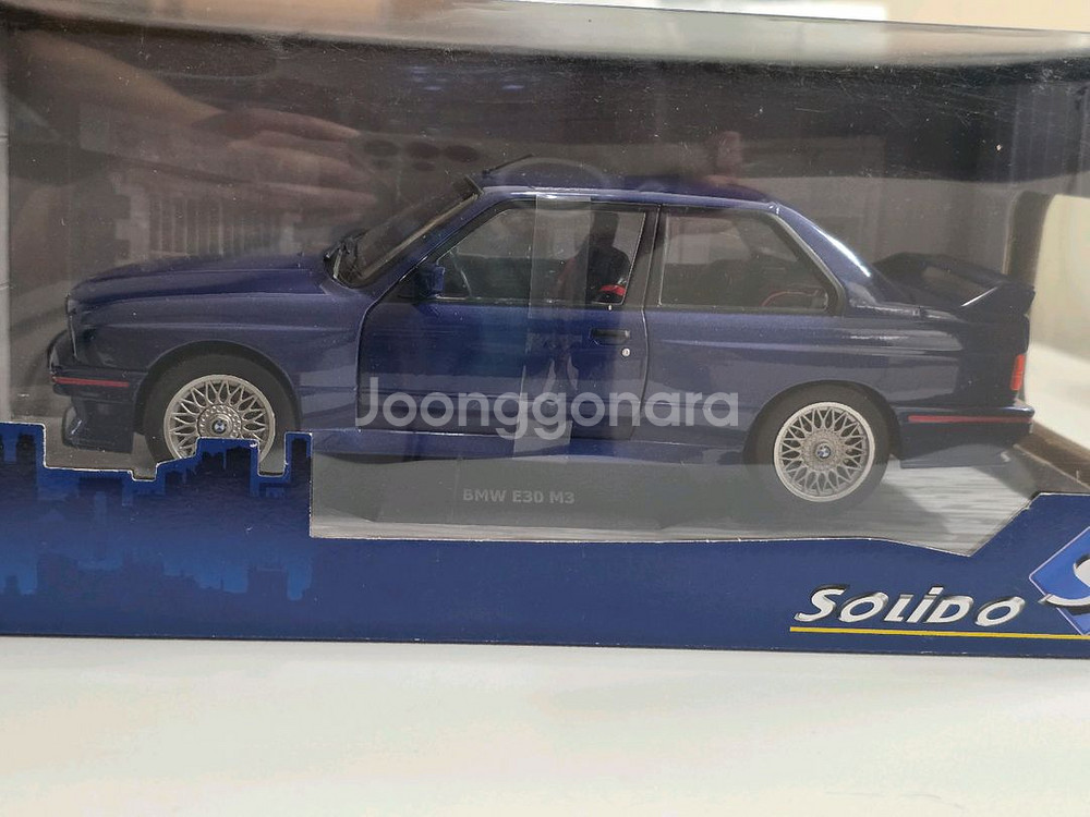 솔리도 BMW E30 M3 1:18 다이캐스트 새제품--1
