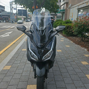 포르자350 신차급 급매여 24년식