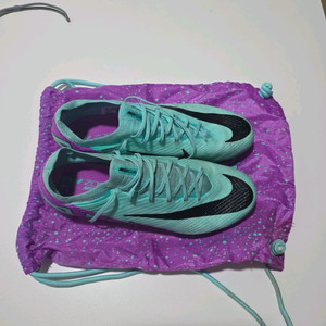 나이키 머큐리얼베이퍼15 엘리트 ag 300사이즈