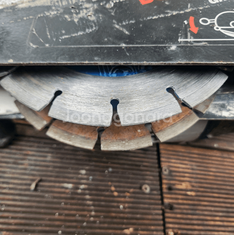 보쉬 GNF 65A 콘크리트 홈파기--4