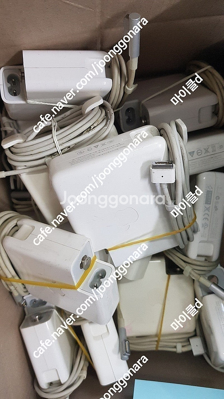 맥북충전기 85w 판매합니다.--0
