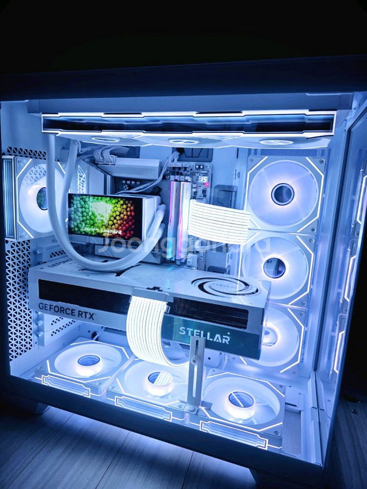 9950x3d rtx5090 화이트 고사양본체--1
