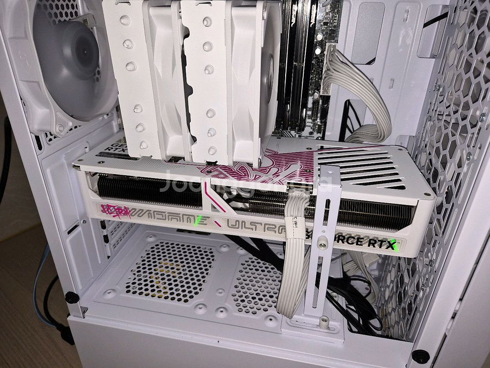 5070ti ultra 울트라 화이트 판매--2