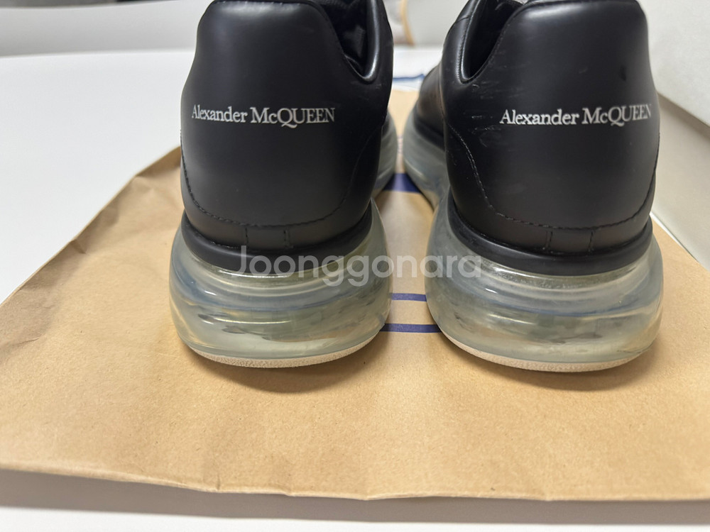 알렉산더 맥퀸 에어 오버솔 레더 43 준신품--4