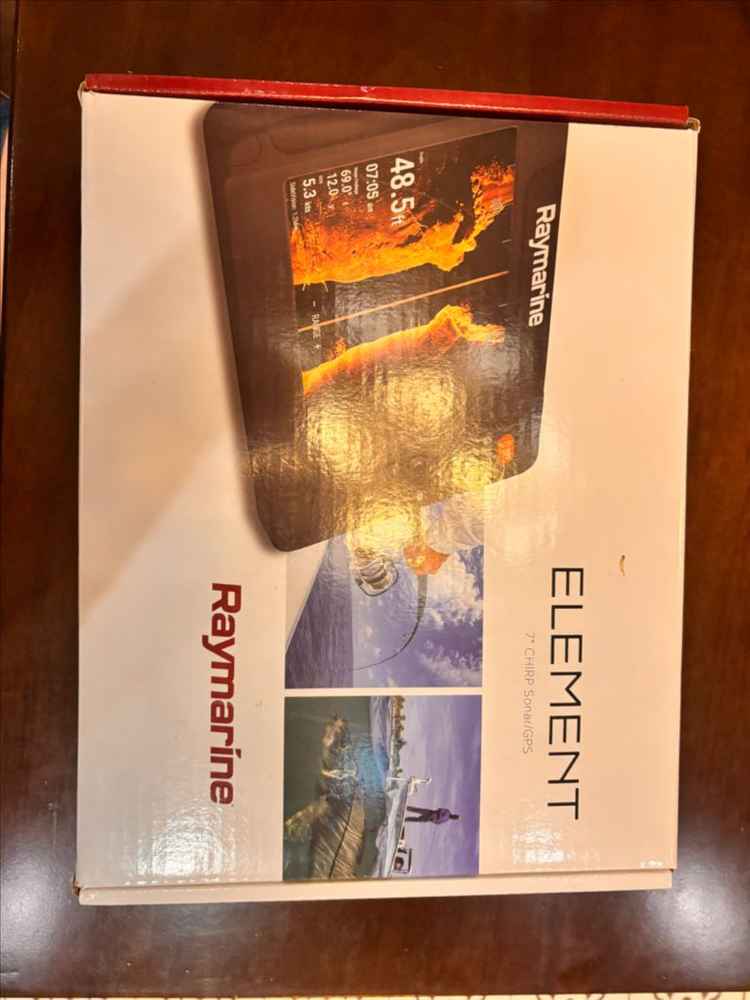 3D 리얼 어군탐지기 레이마린 엘리먼트 7HV 이미지