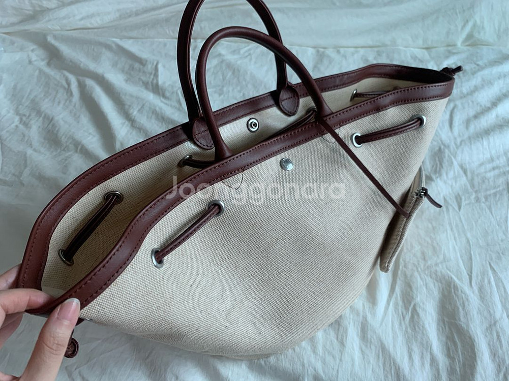 투티에 코키 스몰백 베이지 판매--0