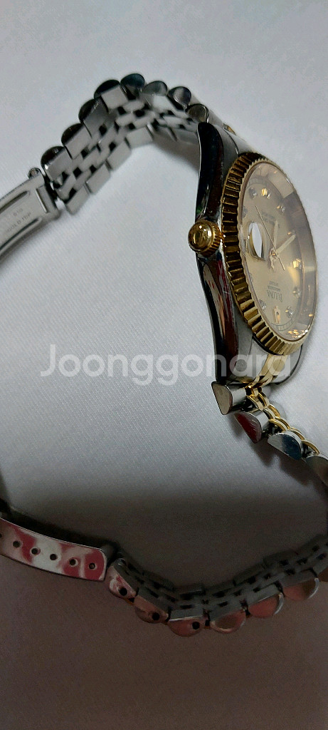 부로바 금장 콤비 데이저스트 시계--5