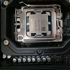 AMD 라이젠7 8700G CPU