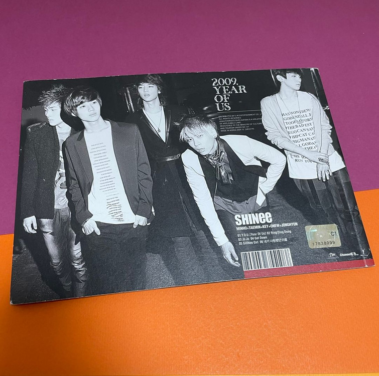 [친필싸인앨범] 샤이니 SHINee 3rd 미니앨범 '2009, Year Of Us (링딩동)' 이미지