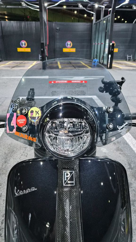 베스파 gts300 슈퍼테크 블랙 22년식--1