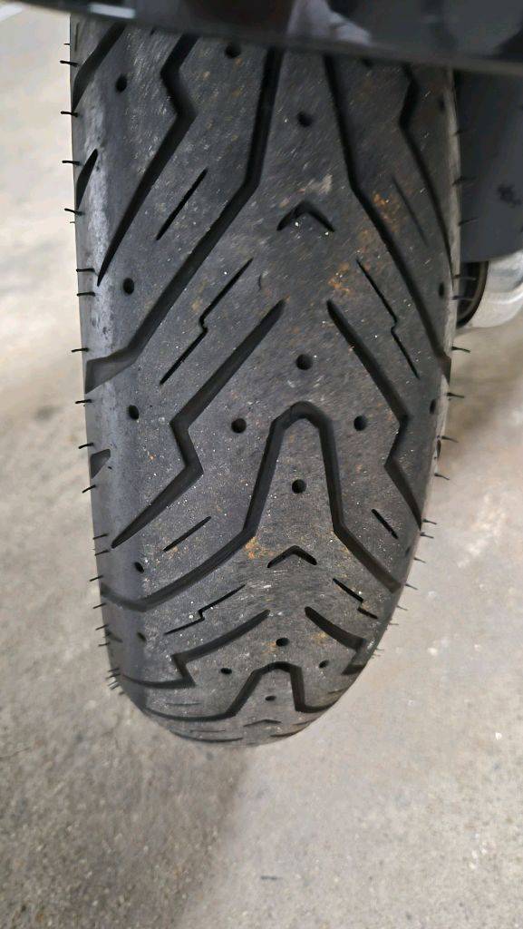 베스파 gts300 슈퍼테크 블랙 22년식--9