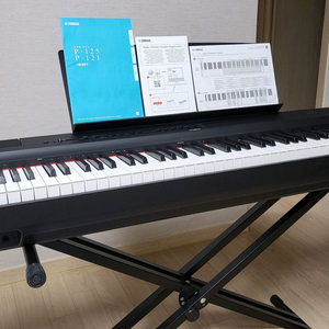 야마하 P-125 디지털 피아노