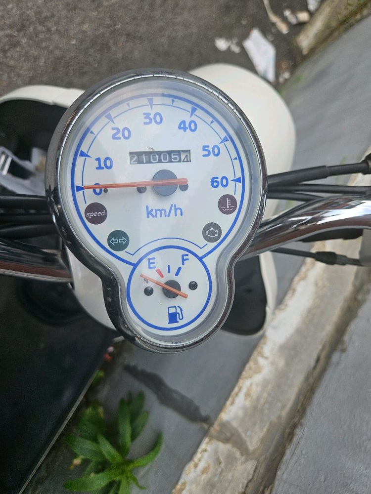 야마하 비노 11년식 인젝션 50cc 스쿠터 이미지