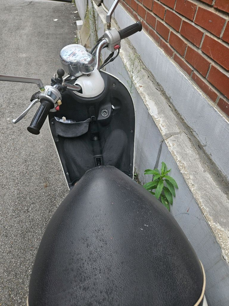 야마하 비노 11년식 인젝션 50cc 스쿠터 이미지