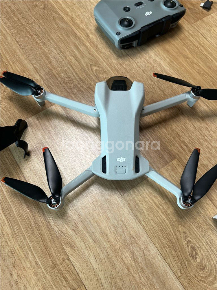 DJI 매빅미니3 플라이모어콤보 플러스--2