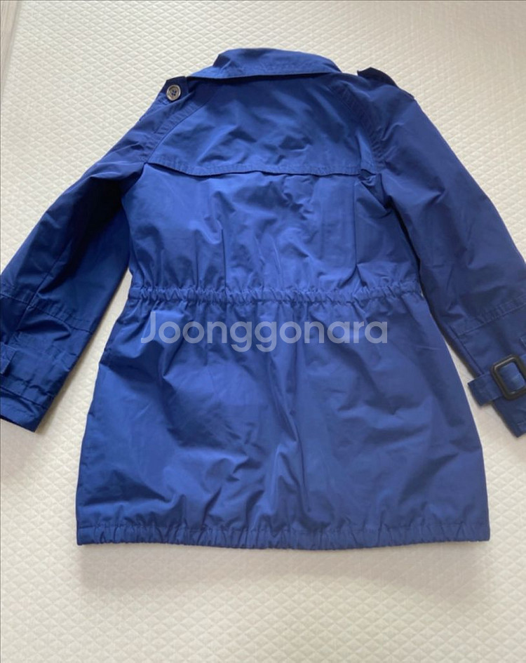 버버리 키즈 트렌치코트 바람막이 4y--1