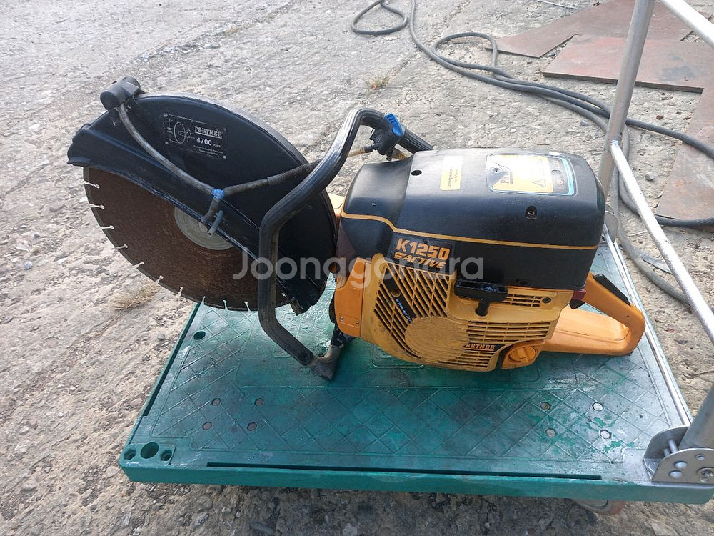 K1250active 핸드콘크리트커터기 스웨덴--0