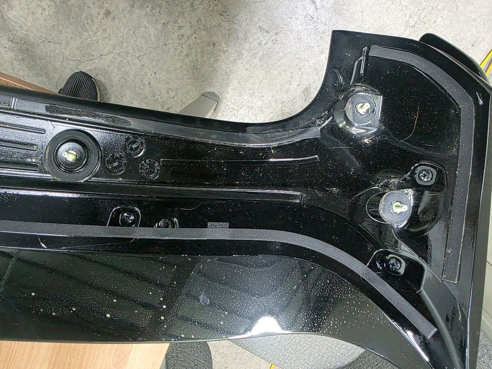 벨로스터n 순정 스포일러 상하판 팔아요--7