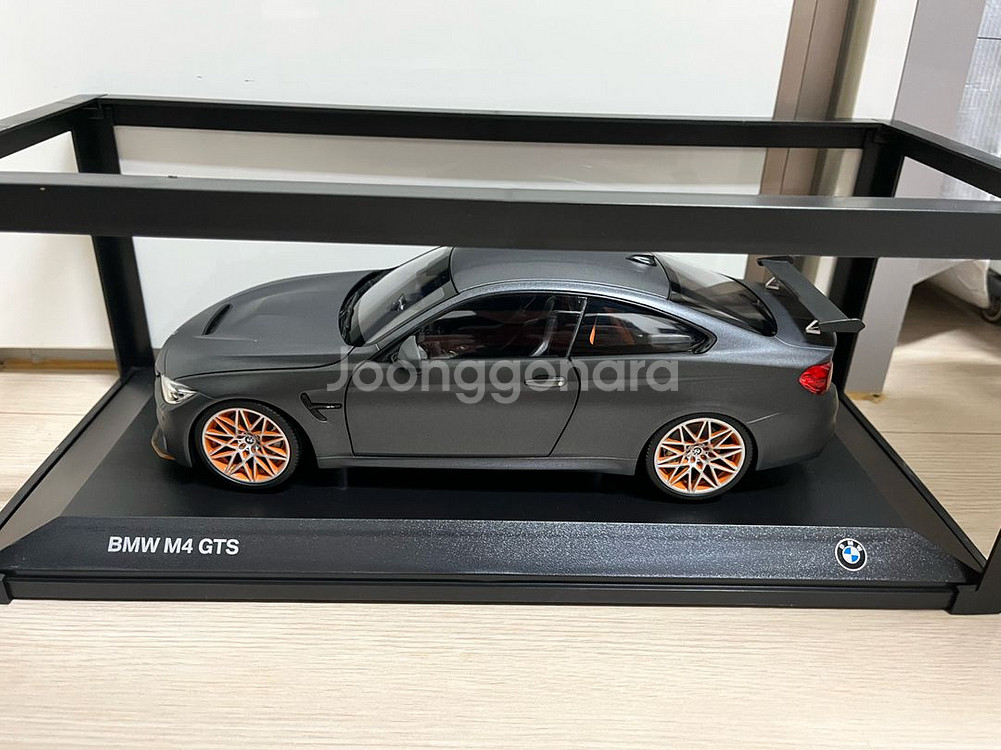 BMW M3 M4 세대별 1:18 다이캐스트 레진--6