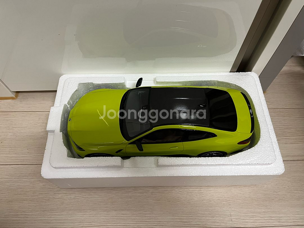 BMW M3 M4 세대별 1:18 다이캐스트 레진--9