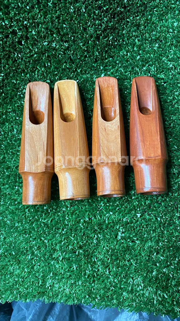 테너 색소폰 마우스피스 판매합니다.--3