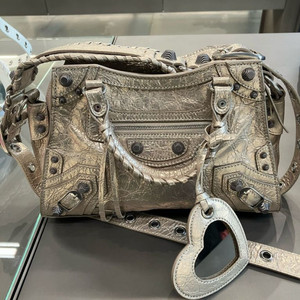 발렌시아가 네오카골 xs 실버