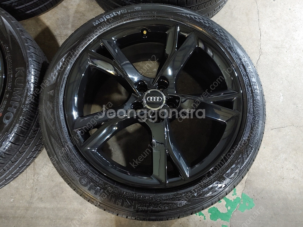 아우디 A7 55TDI 바이터보 19인치 정품 휠타이어--3