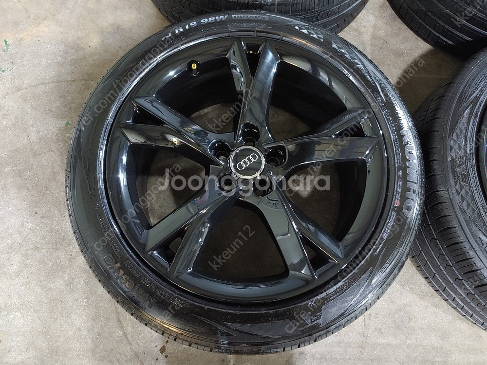 아우디 A7 55TDI 바이터보 19인치 정품 휠타이어--2