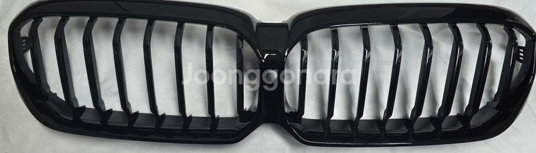 bmw g30 lci정품 블랙그릴 팝니다--0