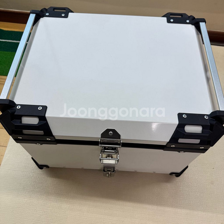 소쿠리 알루미늄 탑박스 85L 화이트--1