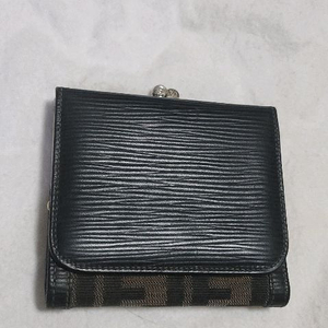 펜디 FENDI 3단 반지갑