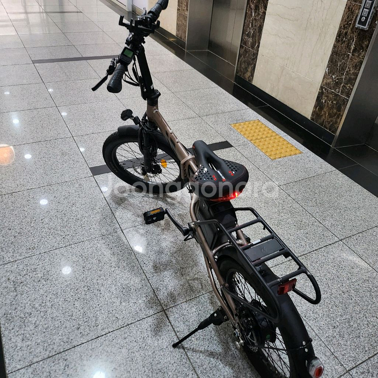 20 팬텀 Q 네오 플러스 폴딩 미니벨로 전기자전거--2