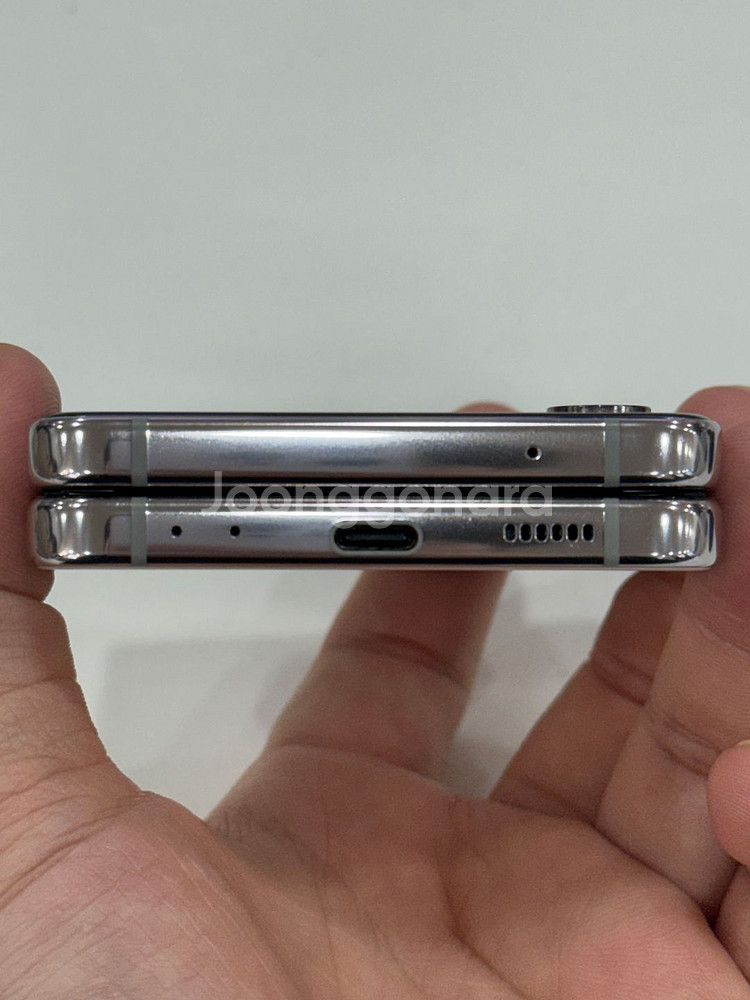 갤럭시Z플립4 화이트 256GB 가성비폰--5