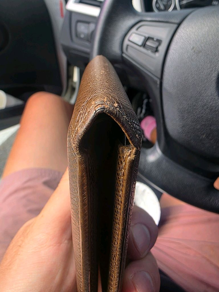 루이비통 남성반지갑 이미지