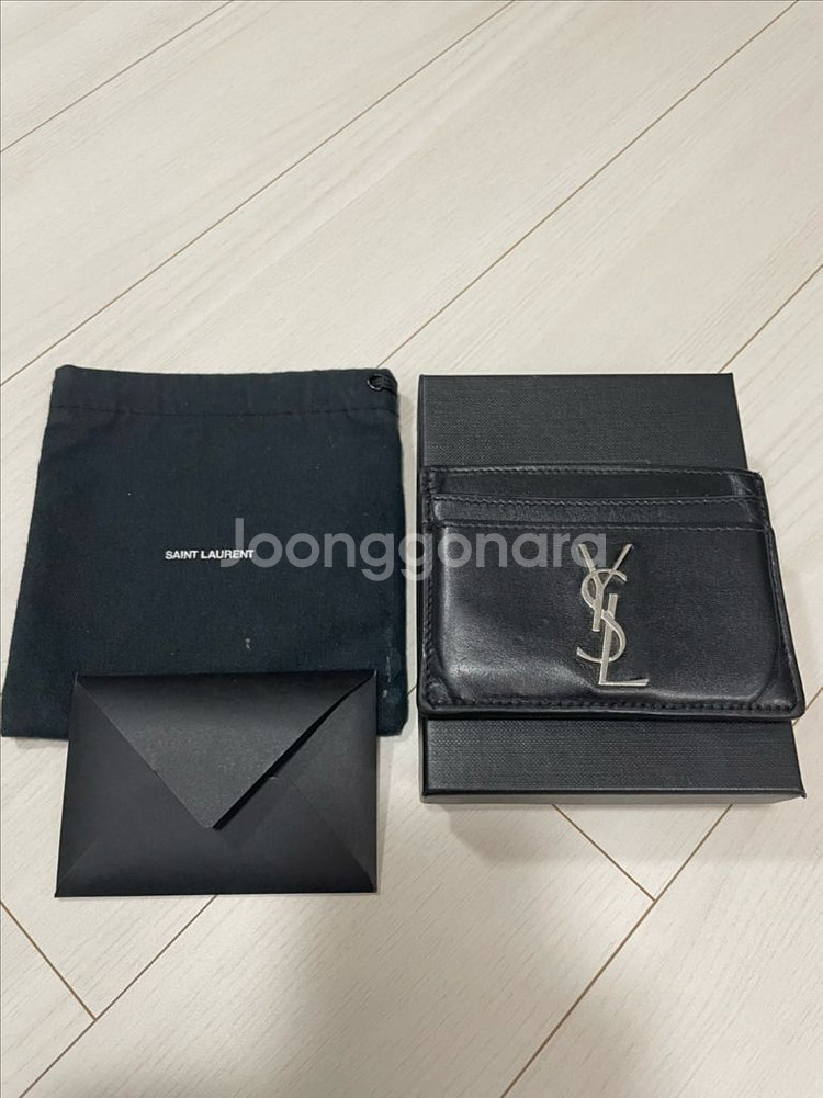 (정품/당일발송) 생로랑 블랙 카드지갑 팝니다--0